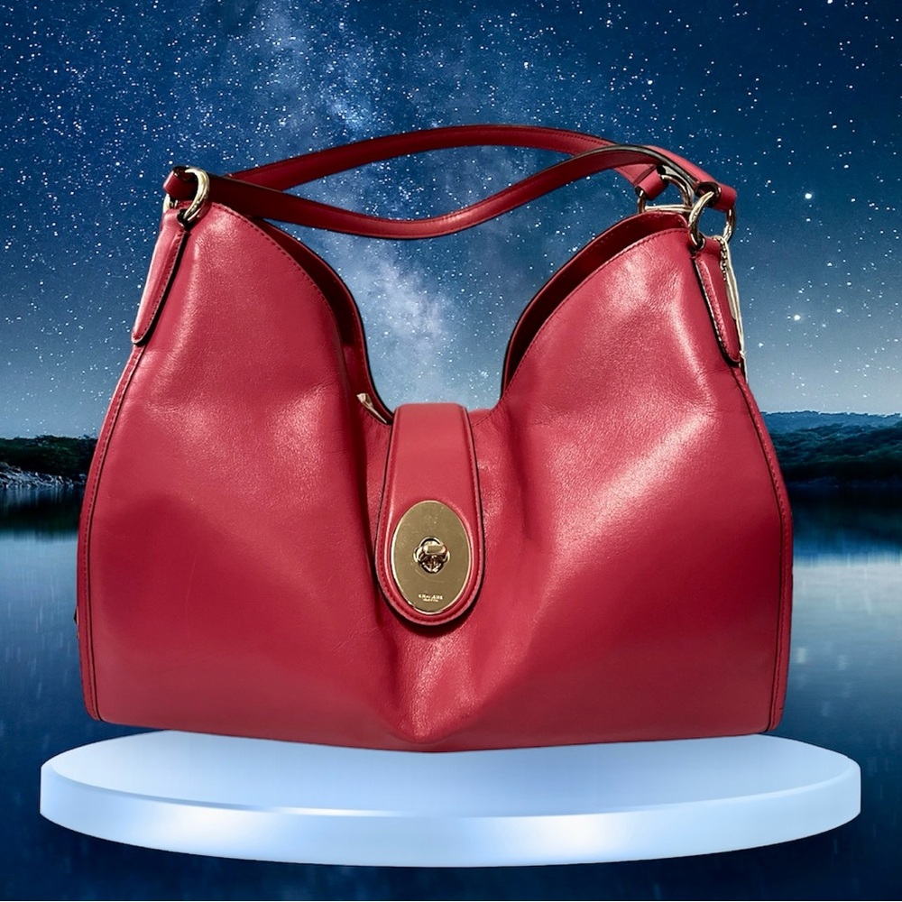 SOLD OUTSIDE POSH-Coach handbag like new!!